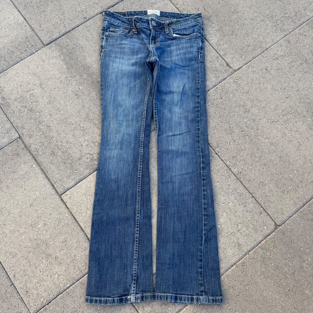 Aeropostale Womens Bootcut Jeans Size 3/4 Medium Wash Low Rise Stretch Denim